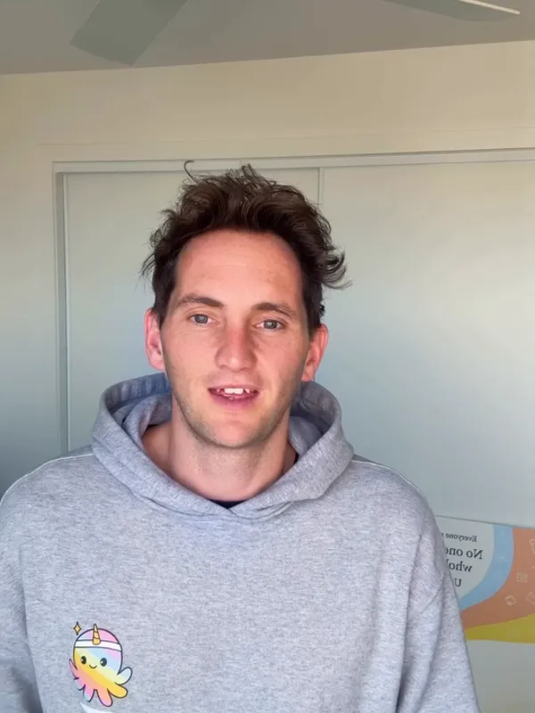 Turning kinder drop-off into a 30-second voice note with indi